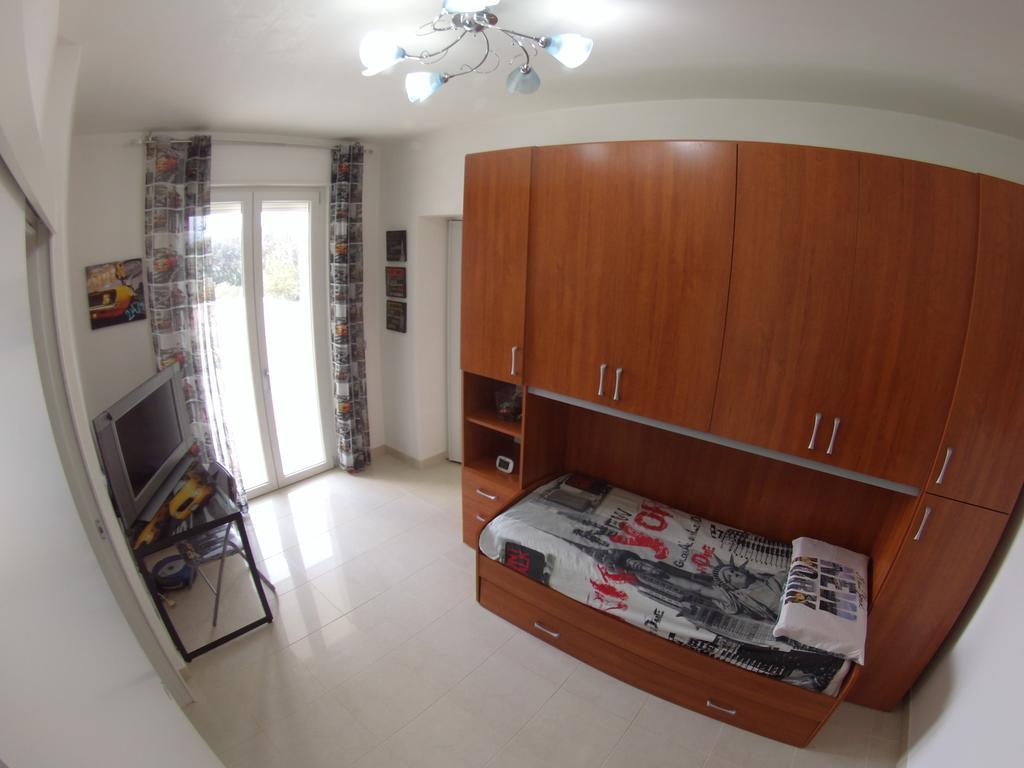 Villa Buenavista Torre Santa Sabina Bagian luar foto