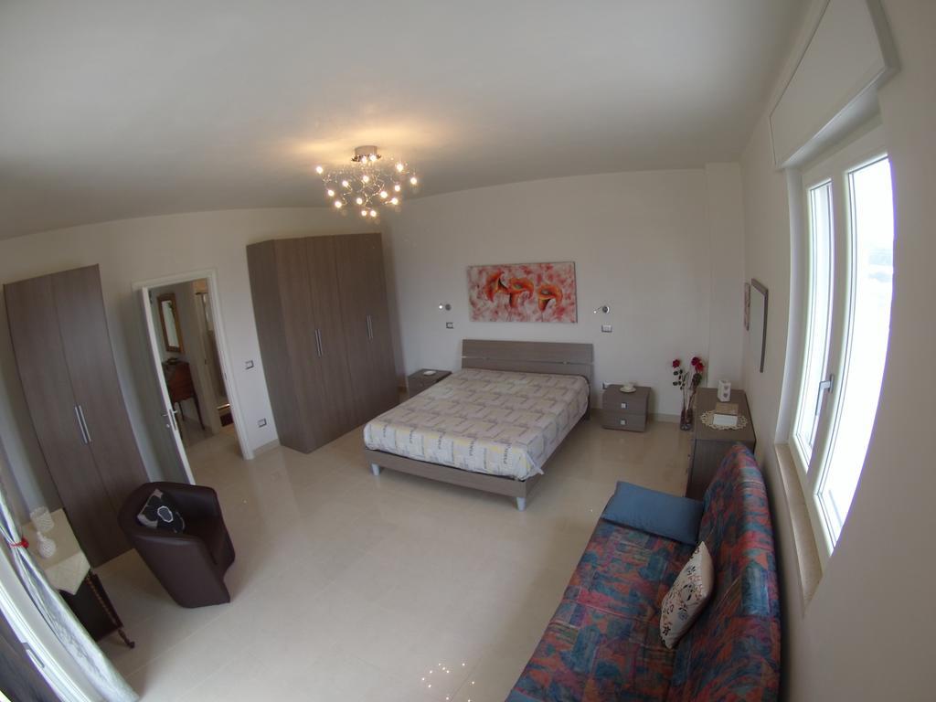 Villa Buenavista Torre Santa Sabina Bagian luar foto