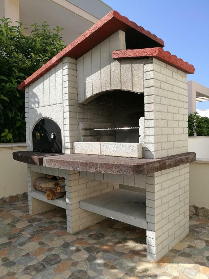 Villa Buenavista Torre Santa Sabina Bagian luar foto