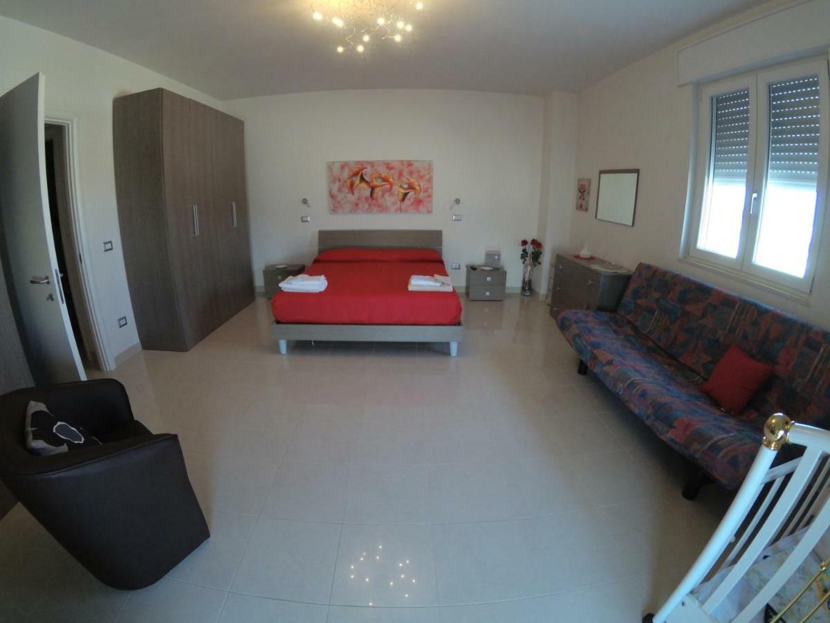 Villa Buenavista Torre Santa Sabina Bagian luar foto